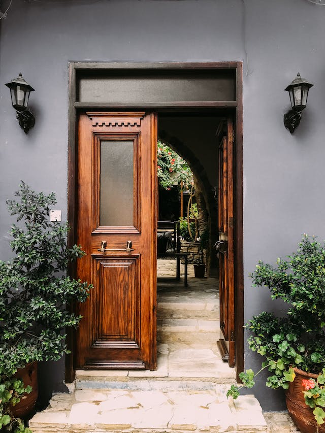 7 Front Door Container Garden Ideas For An Eye-Catching Entryway